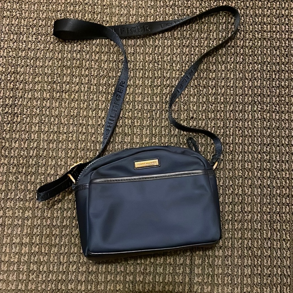 Tommy Hilfiger purse